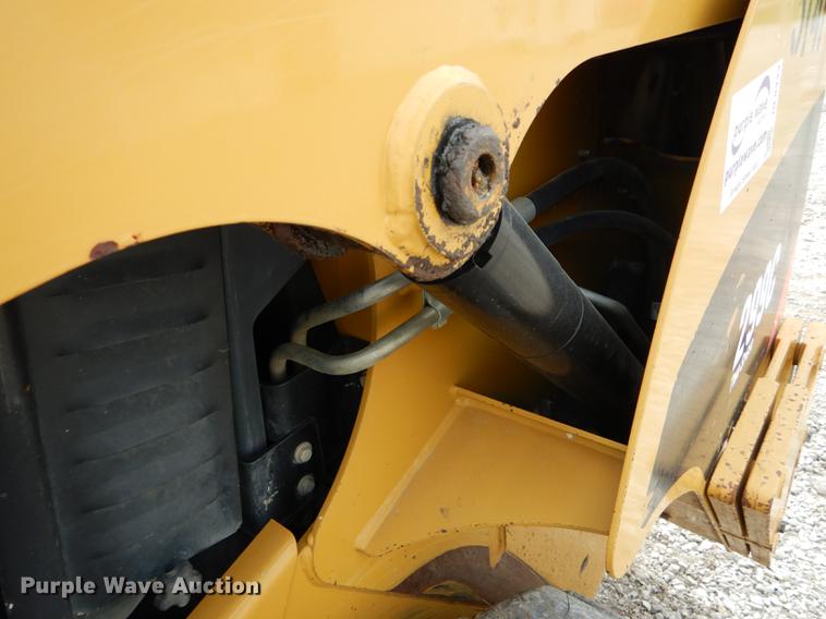 image for item DE8444 2011 Caterpillar 299C skid steer