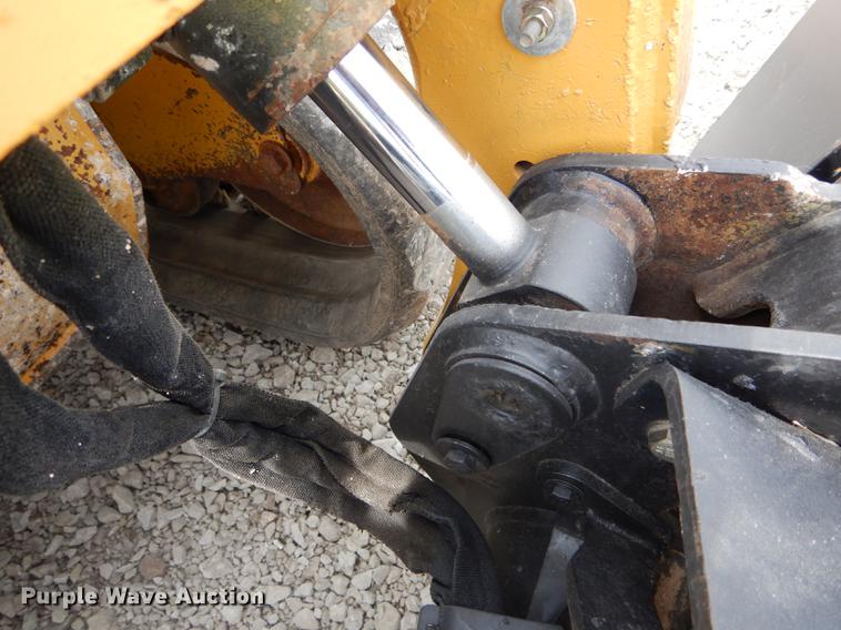 image for item DE8444 2011 Caterpillar 299C skid steer