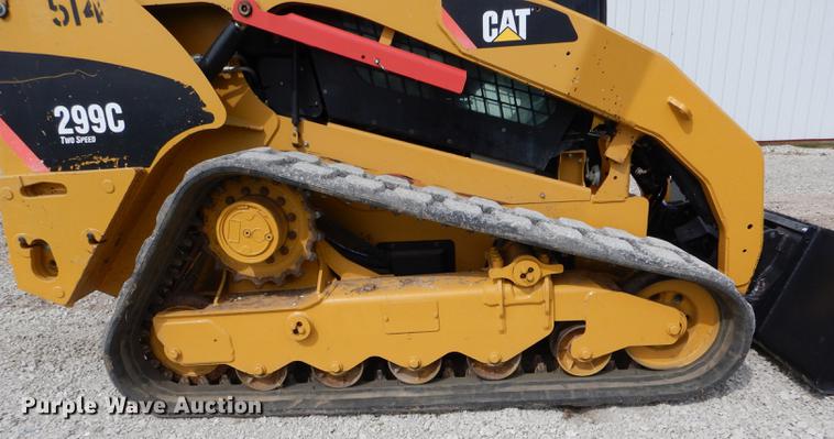 image for item DE8444 2011 Caterpillar 299C skid steer