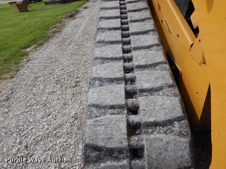 image for item DE8444 2011 Caterpillar 299C skid steer