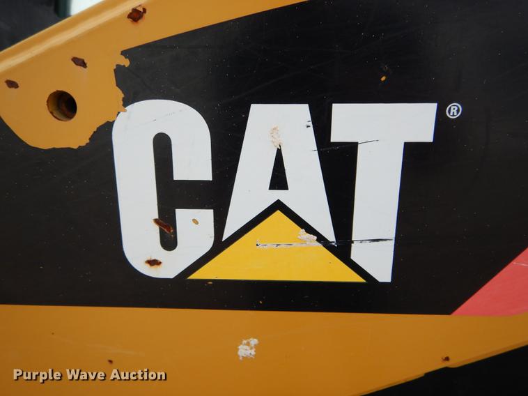 image for item DE8444 2011 Caterpillar 299C skid steer