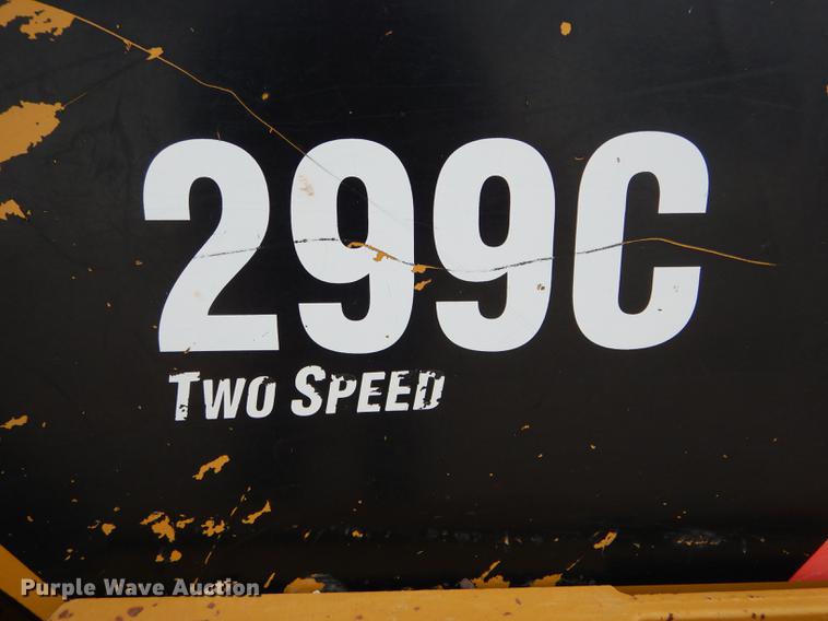 image for item DE8444 2011 Caterpillar 299C skid steer
