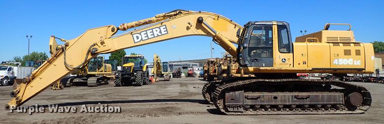 image for item DF1213 2002 John Deere 450C LC excavator