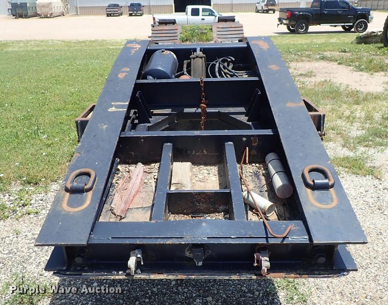image for item DF1228 1995 Eager Beaver 35GSL lowboy equipment trailer