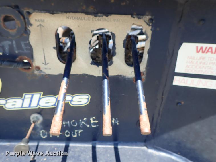 image for item DF1228 1995 Eager Beaver 35GSL lowboy equipment trailer