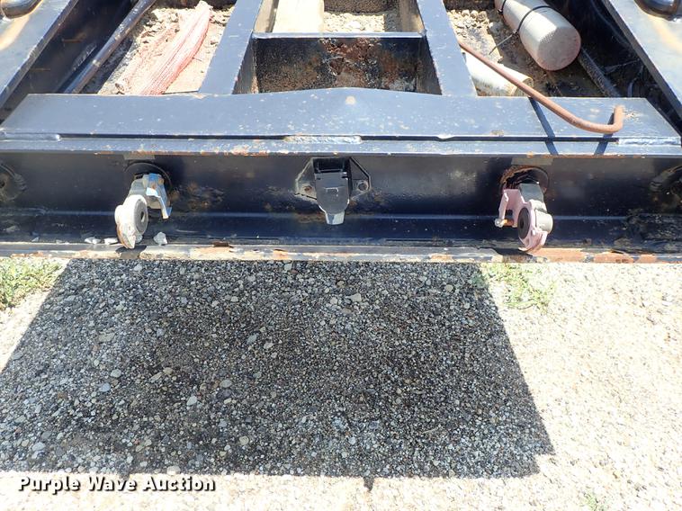 image for item DF1228 1995 Eager Beaver 35GSL lowboy equipment trailer