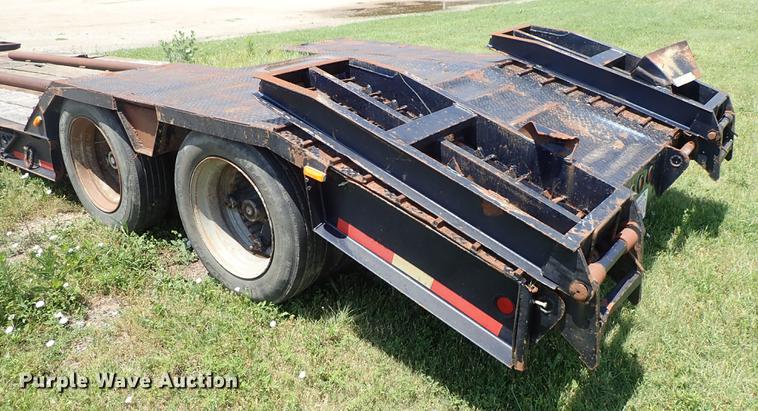 image for item DF1228 1995 Eager Beaver 35GSL lowboy equipment trailer