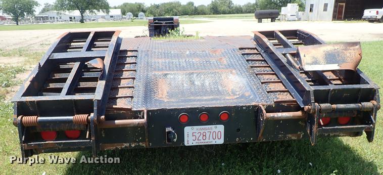 image for item DF1228 1995 Eager Beaver 35GSL lowboy equipment trailer
