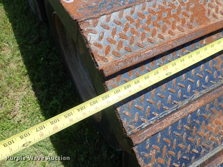 image for item DF1228 1995 Eager Beaver 35GSL lowboy equipment trailer