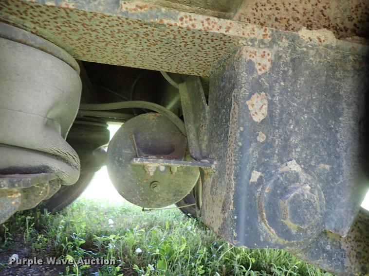 image for item DF1228 1995 Eager Beaver 35GSL lowboy equipment trailer