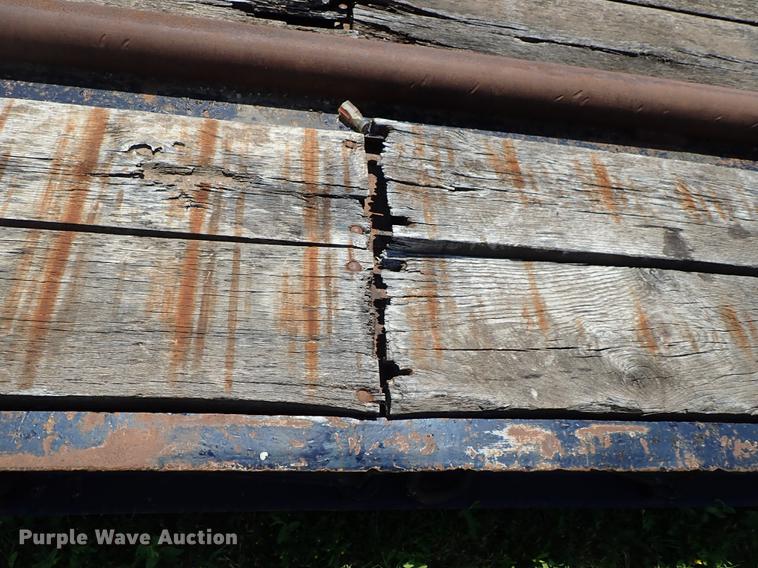 image for item DF1228 1995 Eager Beaver 35GSL lowboy equipment trailer