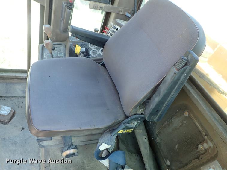 image for item DF1229 Champion 720 motor grader