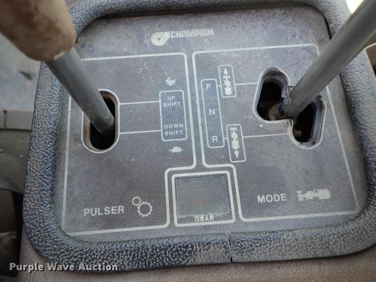 image for item DF1229 Champion 720 motor grader