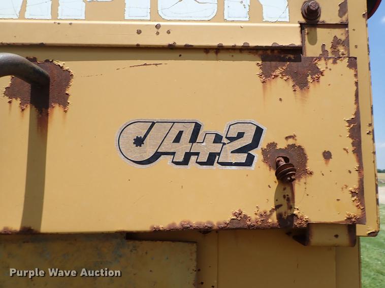 image for item DF1229 Champion 720 motor grader