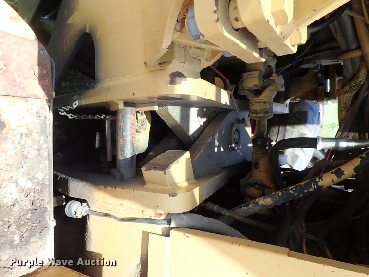 image for item DF1229 Champion 720 motor grader