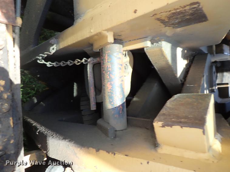 image for item DF1229 Champion 720 motor grader