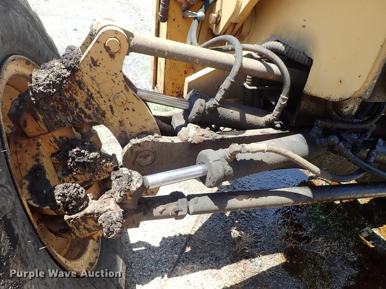 image for item DF1229 Champion 720 motor grader