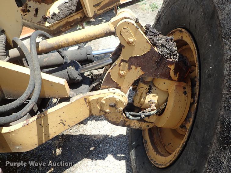 image for item DF1229 Champion 720 motor grader