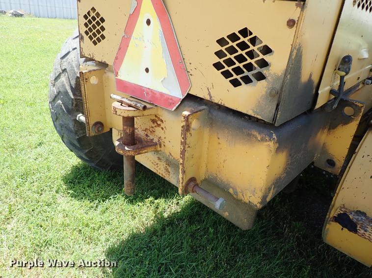 image for item DF1229 Champion 720 motor grader