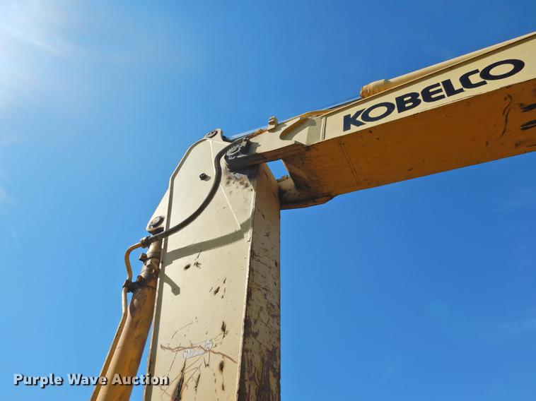 image for item DF2561 2005 Kobelco SK480LC excavator
