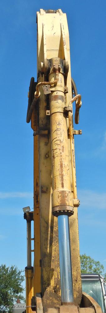 image for item DF2561 2005 Kobelco SK480LC excavator