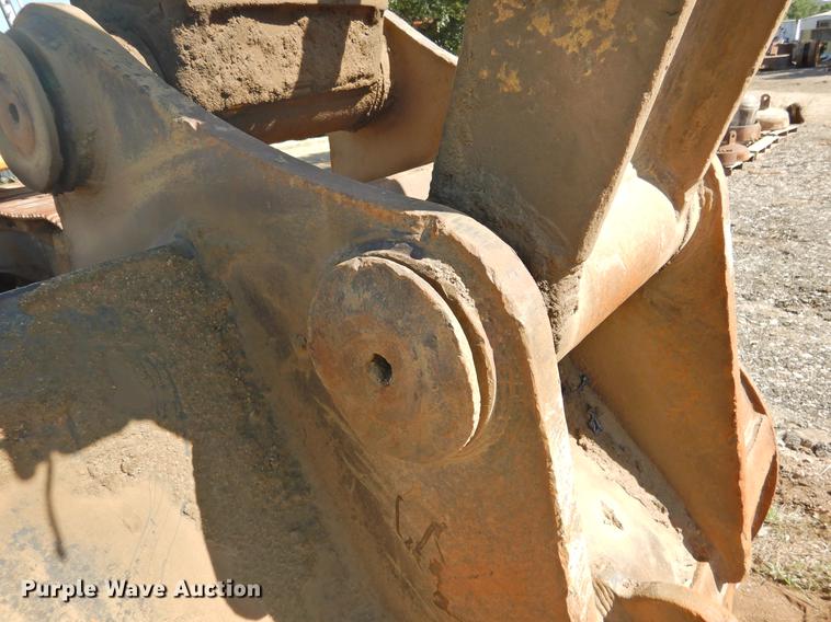 image for item DF2561 2005 Kobelco SK480LC excavator