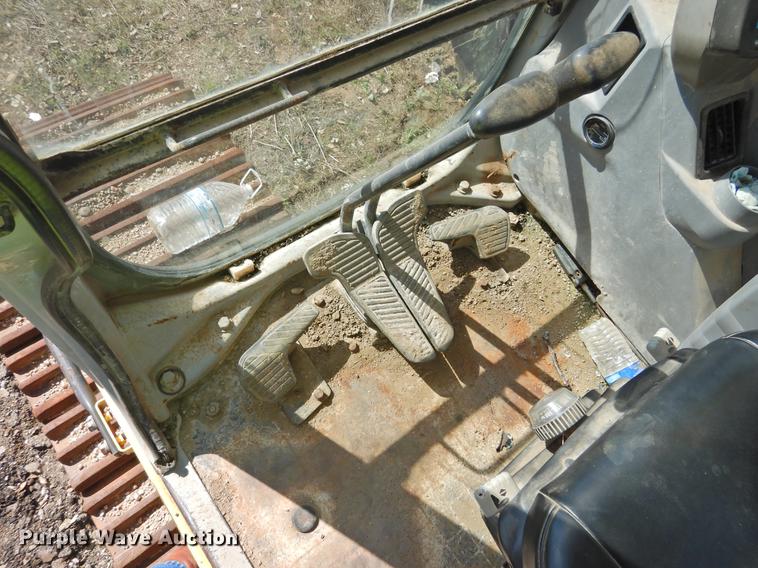 image for item DF2561 2005 Kobelco SK480LC excavator