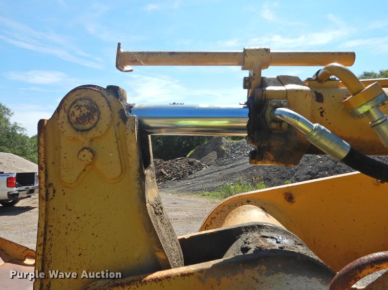 image for item DF2562 1999 Caterpillar 963C track loader