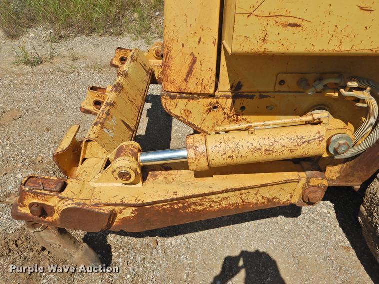 image for item DF2562 1999 Caterpillar 963C track loader