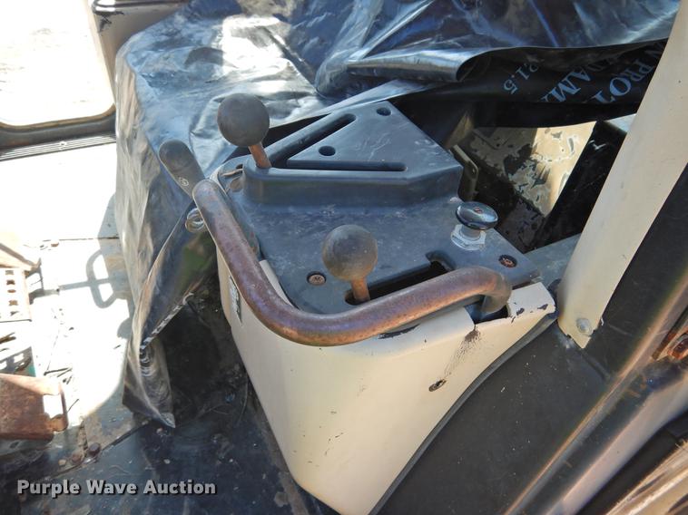 image for item DF2562 1999 Caterpillar 963C track loader