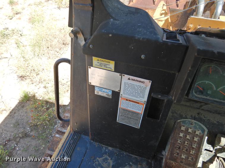 image for item DF2562 1999 Caterpillar 963C track loader