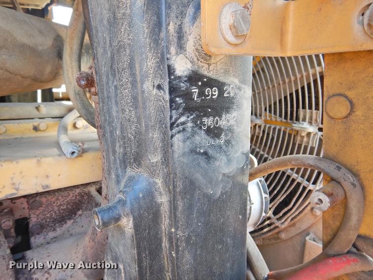 image for item DF2562 1999 Caterpillar 963C track loader