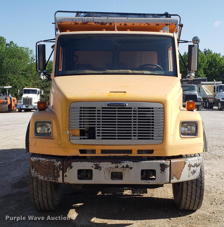 image for item DF3485 2004 Freightliner Business Class M2 dump truck