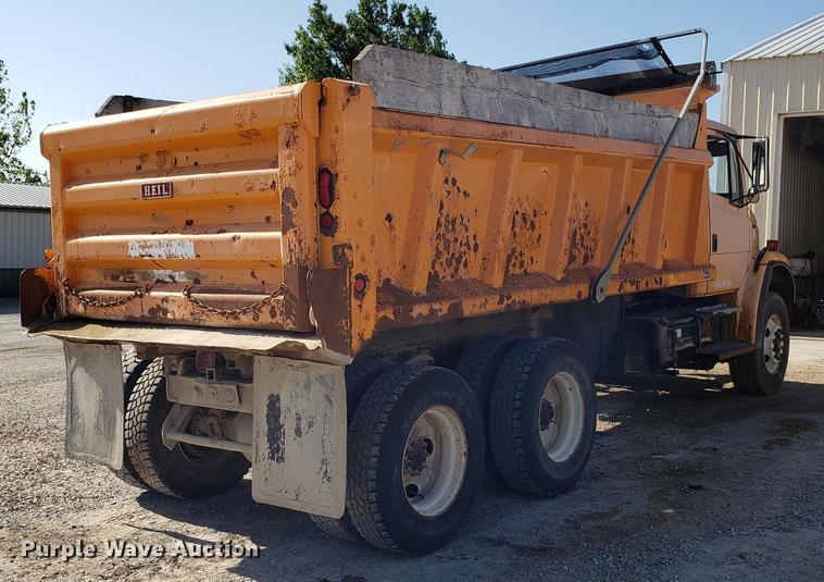 image for item DF3485 2004 Freightliner Business Class M2 dump truck