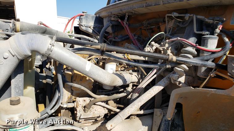 image for item DF3485 2004 Freightliner Business Class M2 dump truck