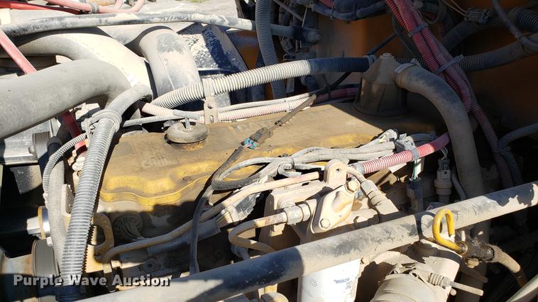 image for item DF3485 2004 Freightliner Business Class M2 dump truck