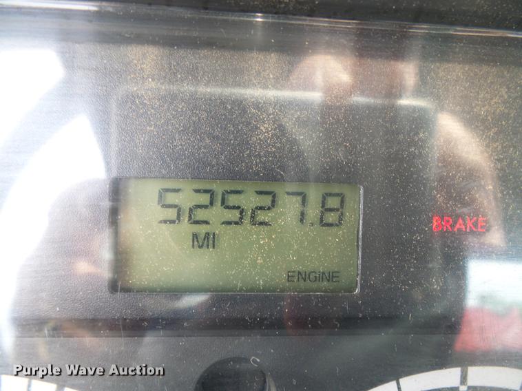 image for item DF7326 2007 Freightliner Business Class M2 service truck