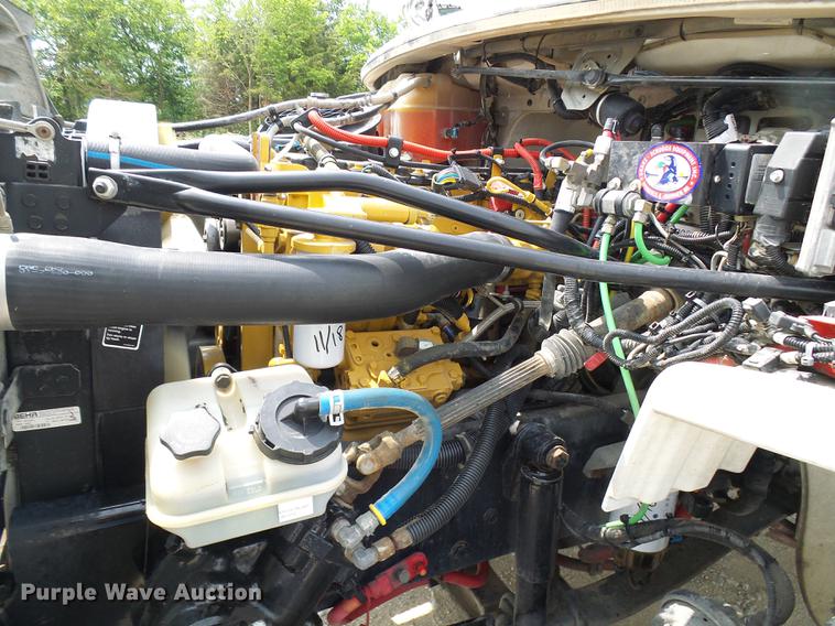 image for item DF7326 2007 Freightliner Business Class M2 service truck