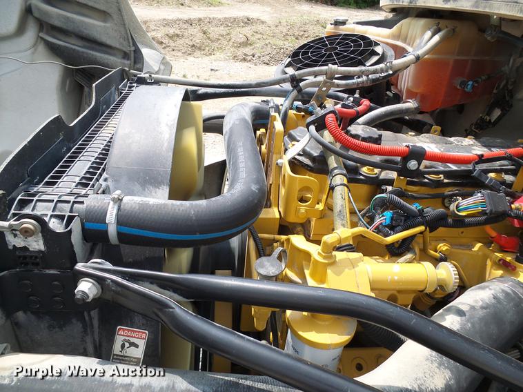 image for item DF7326 2007 Freightliner Business Class M2 service truck