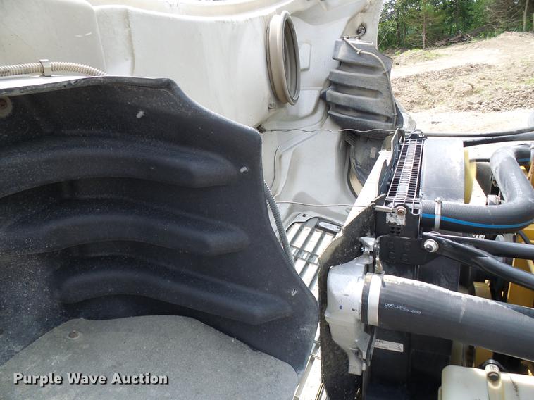 image for item DF7326 2007 Freightliner Business Class M2 service truck