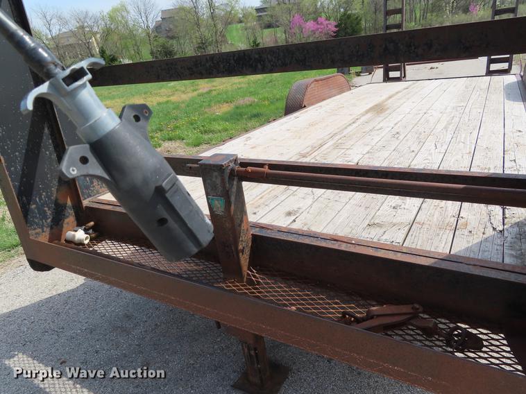 image for item DF7815 1998 Load Trail equipment trailer