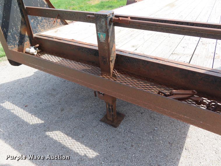 image for item DF7815 1998 Load Trail equipment trailer