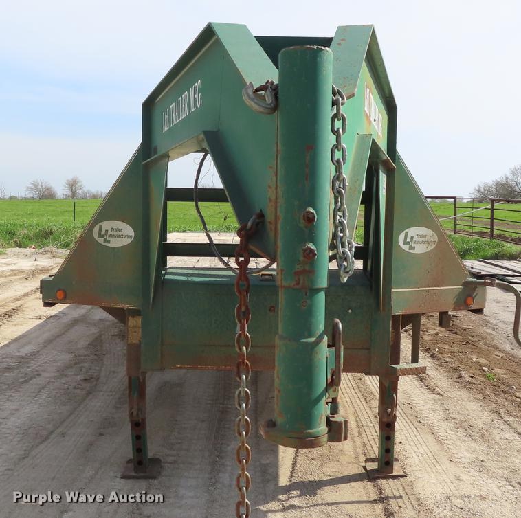 image for item DF7820 2003 L&L equipment trailer