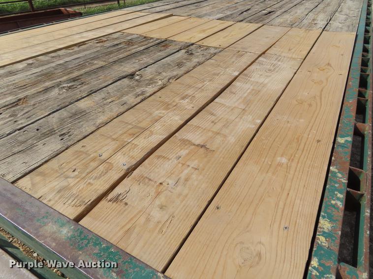 image for item DF7820 2003 L&L equipment trailer