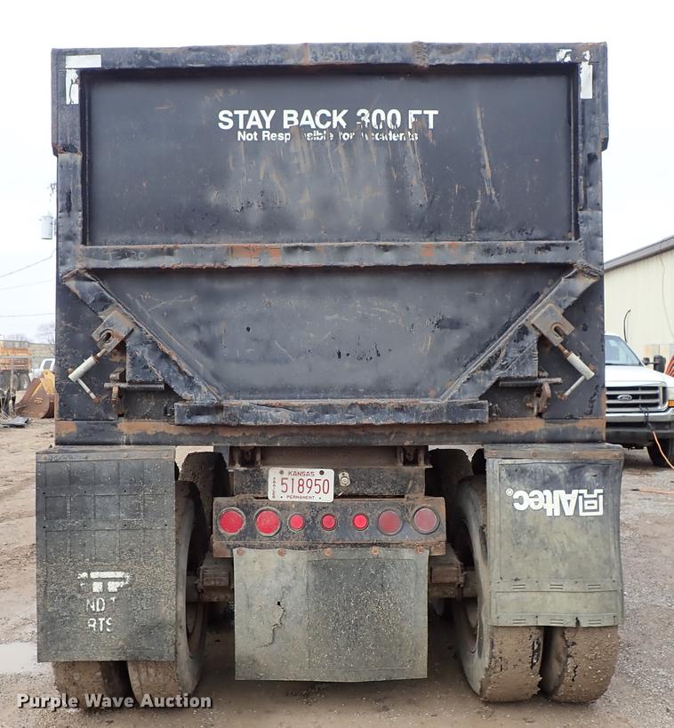 image for item DF8670 1995 Clement end dump trailer