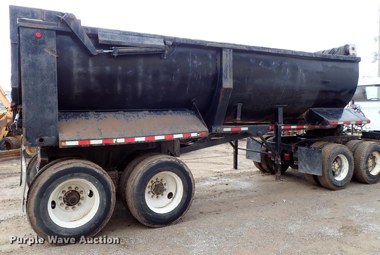 image for item DF8670 1995 Clement end dump trailer