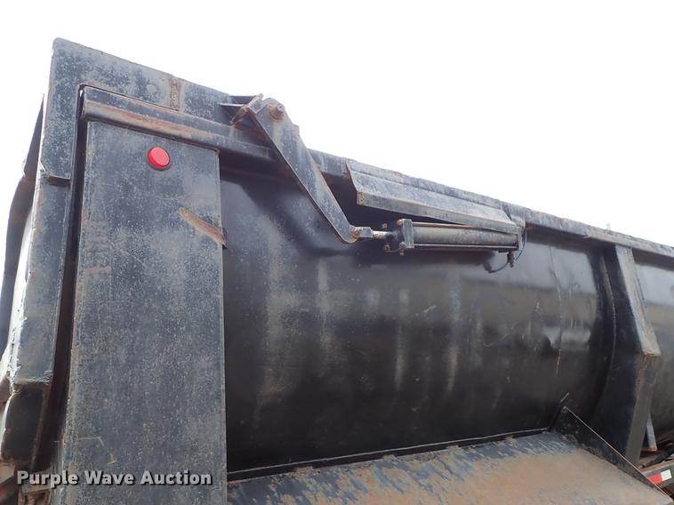 image for item DF8670 1995 Clement end dump trailer