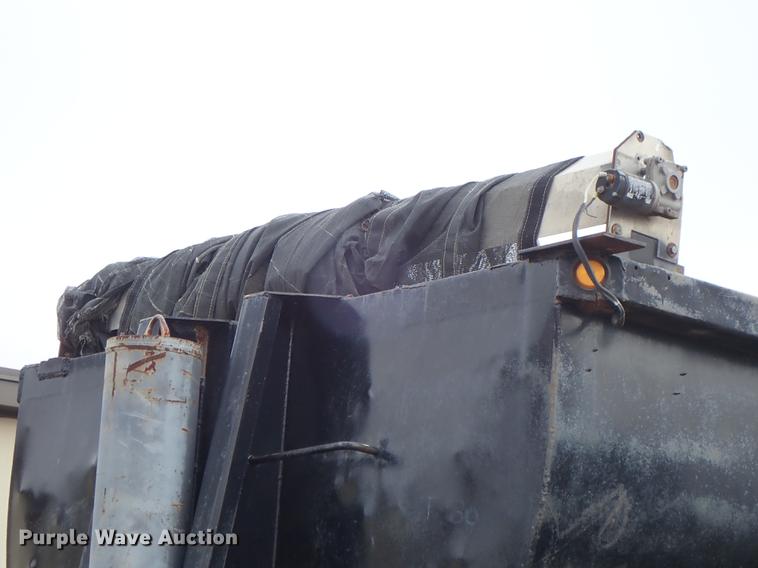 image for item DF8670 1995 Clement end dump trailer