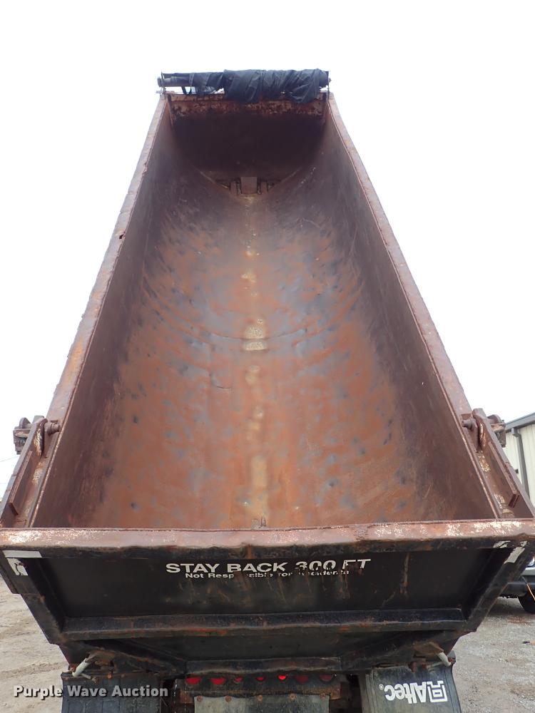 image for item DF8670 1995 Clement end dump trailer
