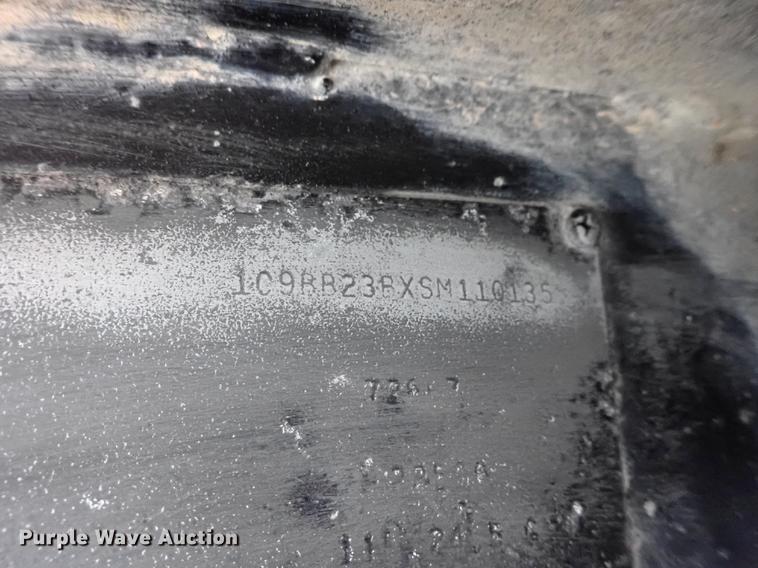 image for item DF8670 1995 Clement end dump trailer